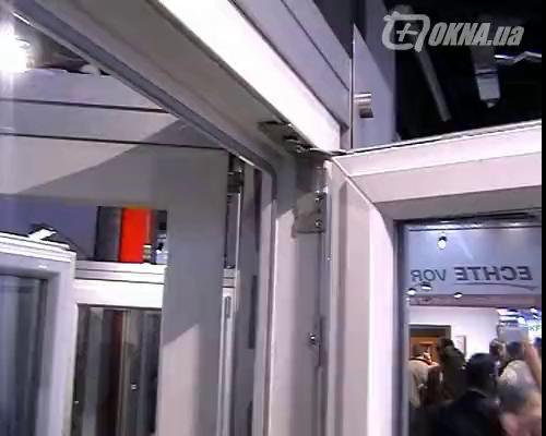 Нова фурнітура Roto з прихованими петлями Нова фурнітура Roto з прихованими петлями