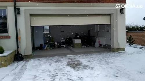 Ворота Wisniowski и управление Pal-Es