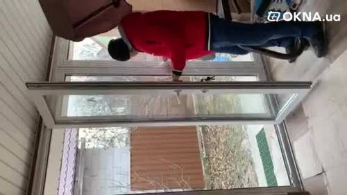 Розсувні двері ( гармошка) Розсувні двері ( гармошка)
