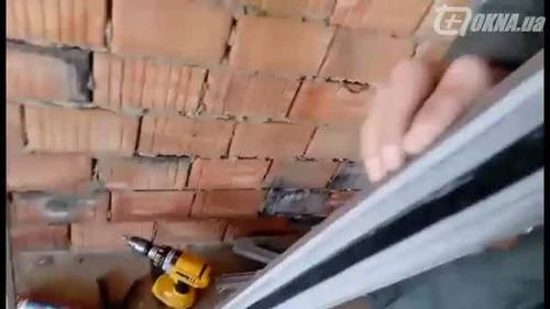 Монтаж окна с теплым профилем