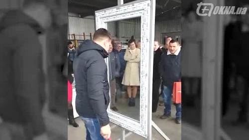 Краш-тест окна с фурнитурой AXOR Smart Line S+